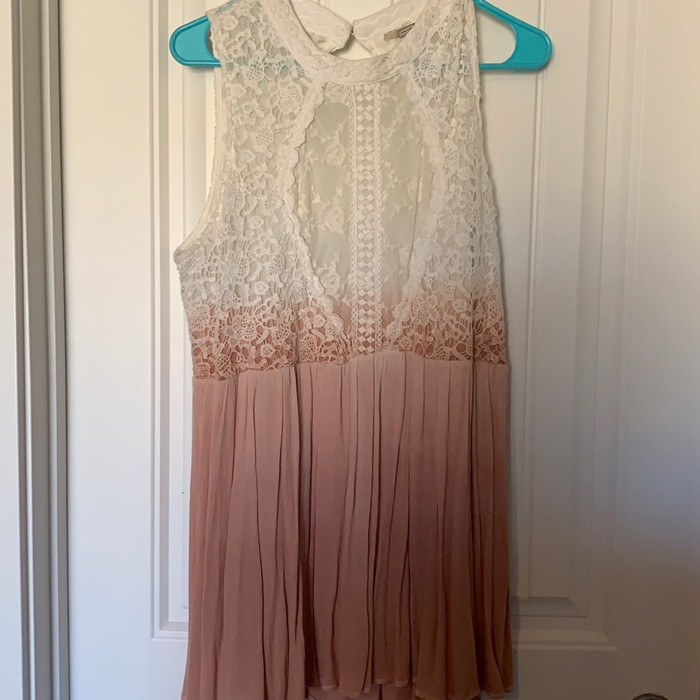 Gimmicks Size Large Ombré top.